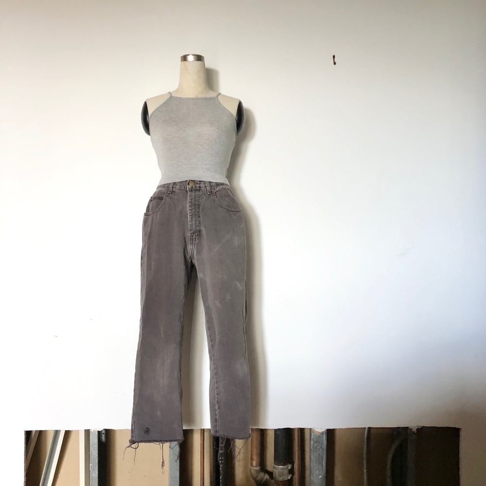 WORKHALL - Grey Ribbed Knit Halter Crop Top